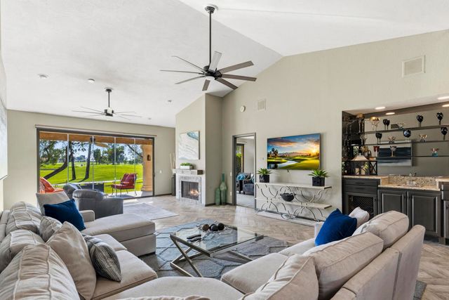 49460 Avenida Club La Quinta, La Quinta, CA 92253