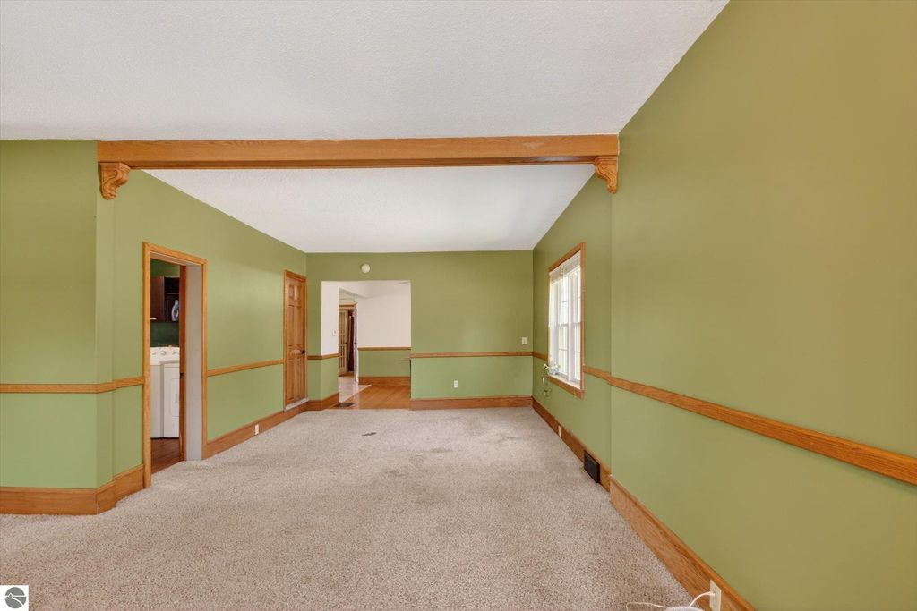 Image 11 of property listing at 308 Orchard Street, Alma, MI 48801