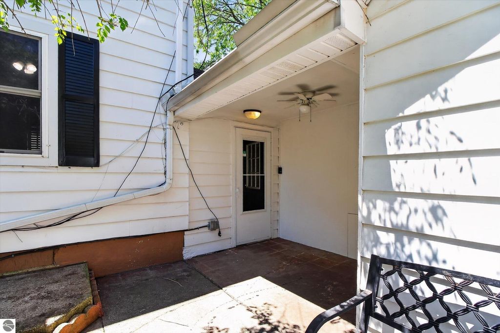 Image 48 of property listing at 308 Orchard Street, Alma, MI 48801