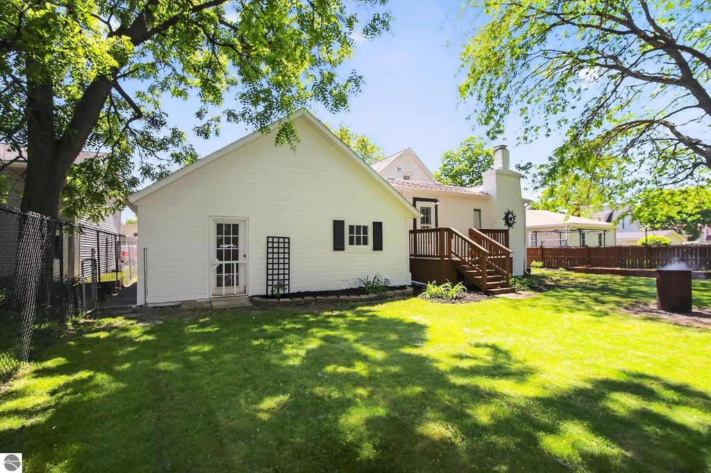 Image 51 of property listing at 308 Orchard Street, Alma, MI 48801