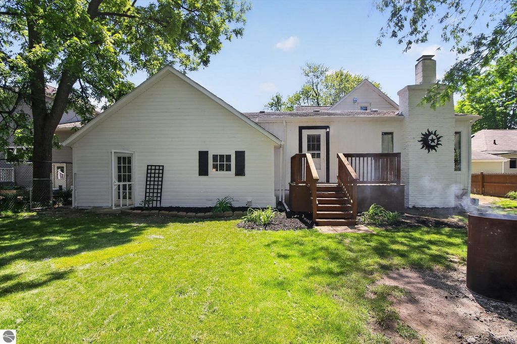 Image 52 of property listing at 308 Orchard Street, Alma, MI 48801