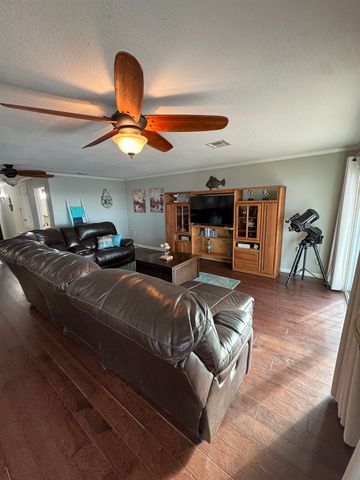 1039 Highway 1, Grand Isle, LA 70358