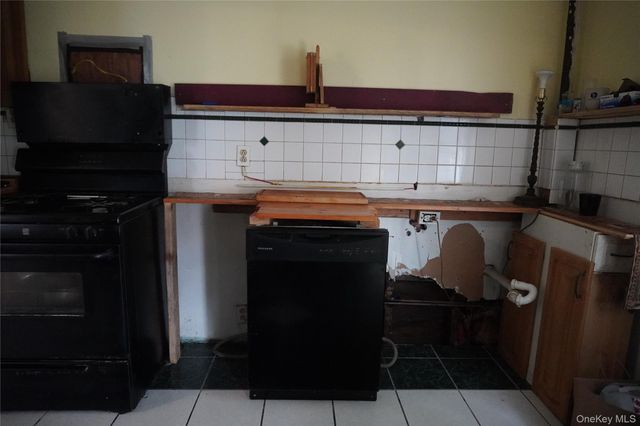 4350 Grace Avenue, Bronx, NY 10466