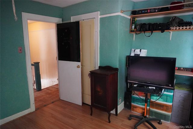 4350 Grace Avenue, Bronx, NY 10466