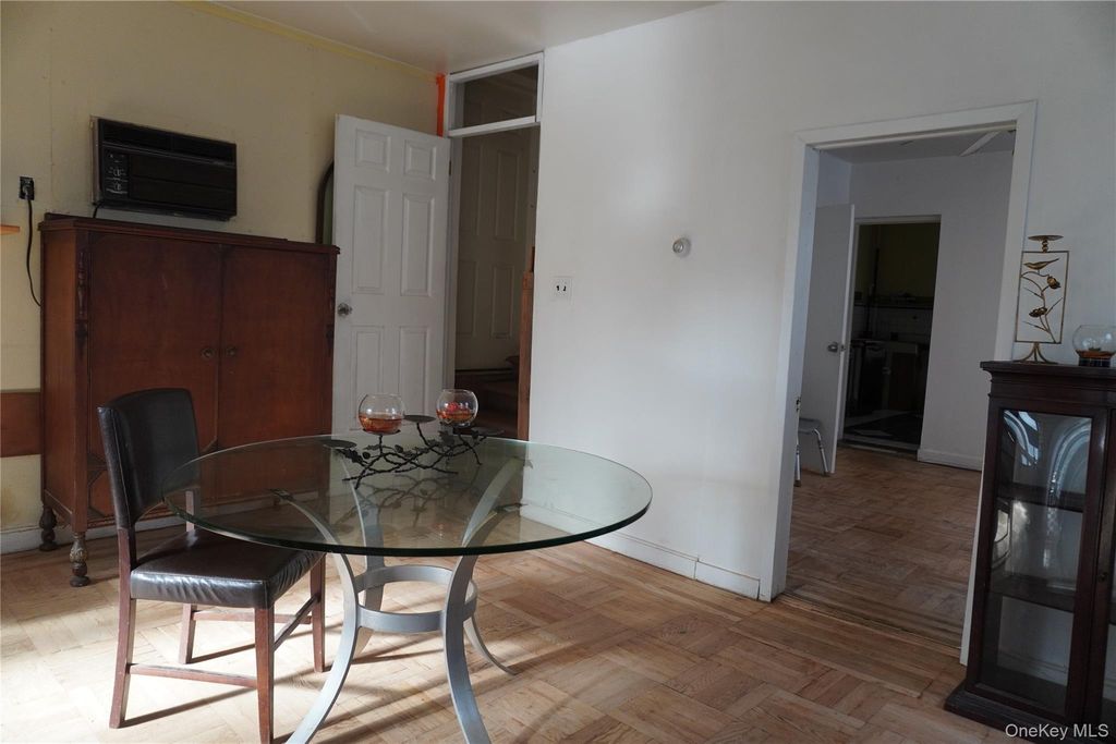 4350 Grace Avenue, Bronx, NY 10466 — photo 5