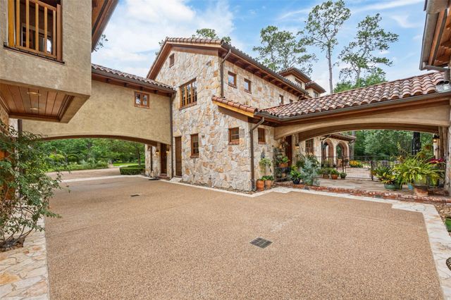 603 W Friar Tuck Lane, Houston, TX 77024