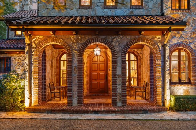 603 W Friar Tuck Lane, Houston, TX 77024