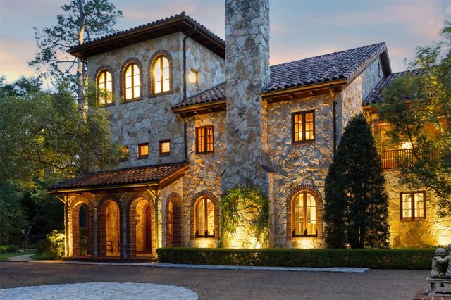 603 W Friar Tuck Lane, Houston, TX 77024