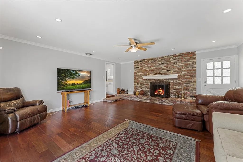 Image 17 of property listing at 1200 S Pennsylvania Avenue, Glendora, CA 91740