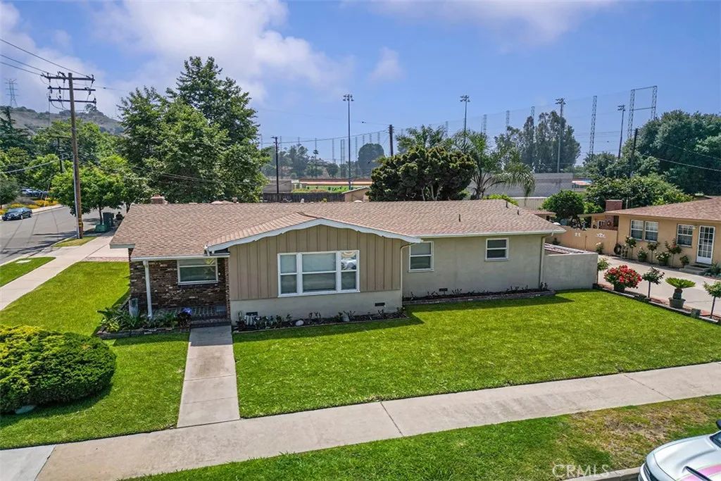 Image 31 of property listing at 1200 S Pennsylvania Avenue, Glendora, CA 91740