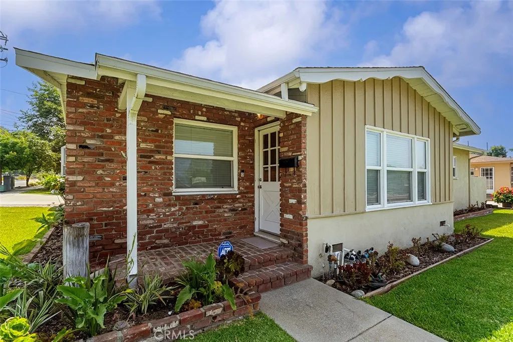 Image 5 of property listing at 1200 S Pennsylvania Avenue, Glendora, CA 91740