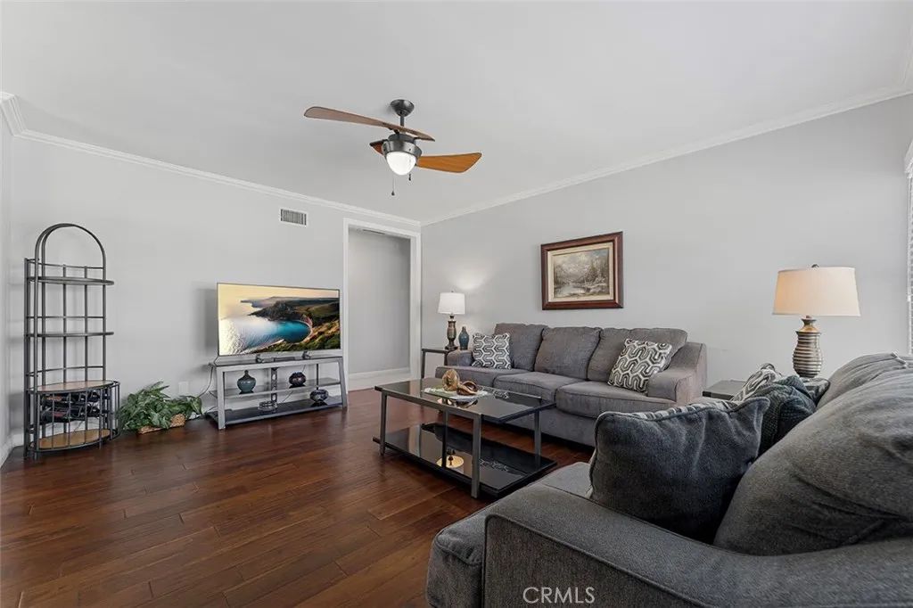 Image 7 of property listing at 1200 S Pennsylvania Avenue, Glendora, CA 91740