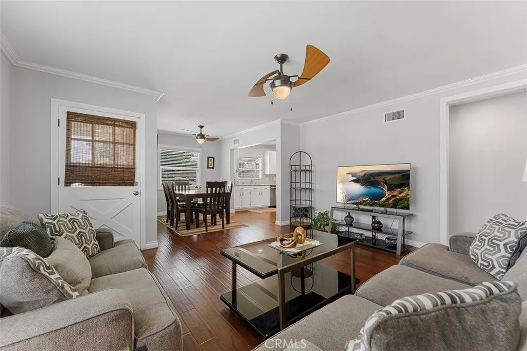 Image 9 of property listing at 1200 S Pennsylvania Avenue, Glendora, CA 91740