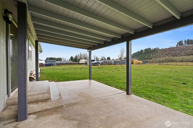 216 Mossyrock Rd West, Mossyrock, WA 98564