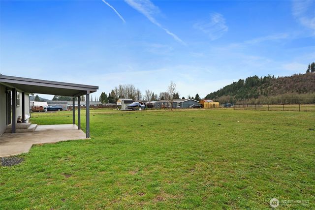 216 Mossyrock Rd West, Mossyrock, WA 98564