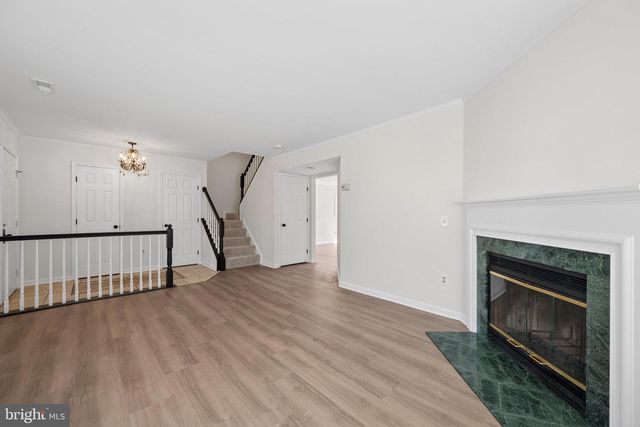 879 WATERFORD DR, Frederick, MD 21702