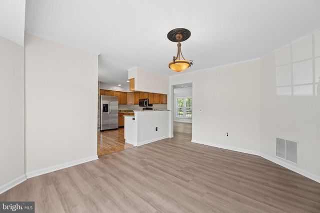 879 WATERFORD DR, Frederick, MD 21702