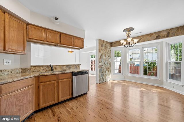 879 WATERFORD DR, Frederick, MD 21702