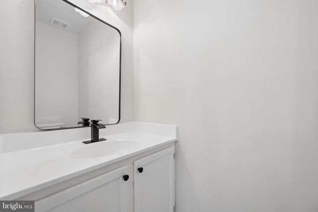 879 WATERFORD DR, Frederick, MD 21702