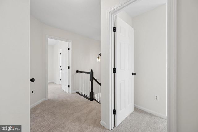 879 WATERFORD DR, Frederick, MD 21702