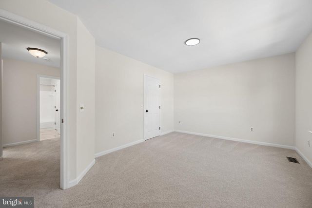 879 WATERFORD DR, Frederick, MD 21702