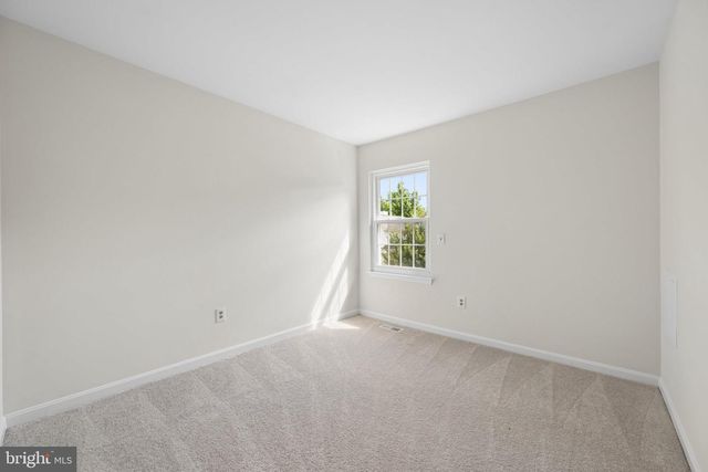 879 WATERFORD DR, Frederick, MD 21702