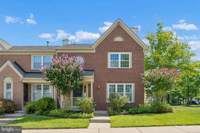 879 WATERFORD DR, Frederick, MD 21702