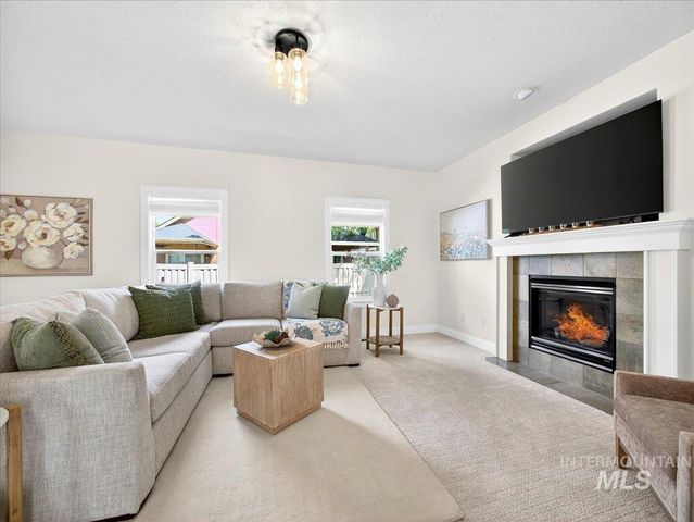 3052 N Christian Way, Meridian, ID 83646