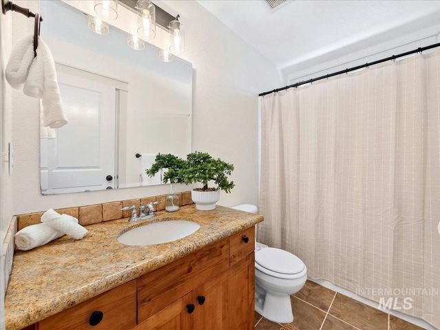 3052 N Christian Way, Meridian, ID 83646