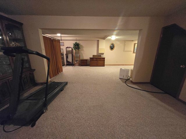 4377 N Sandy Ave, Salina, KS 67401