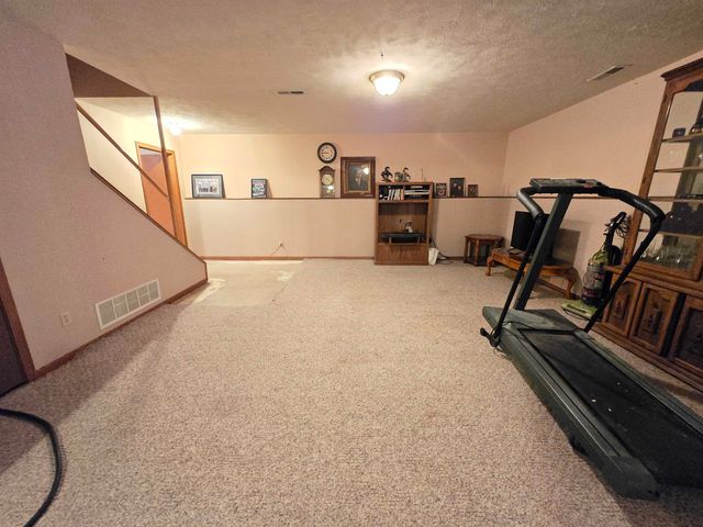 4377 N Sandy Ave, Salina, KS 67401