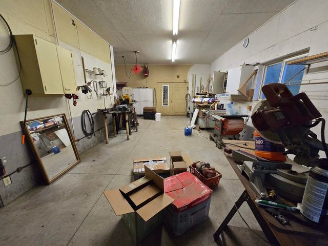 4377 N Sandy Ave, Salina, KS 67401