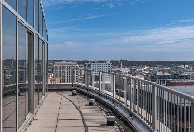 112 Campau Circle Nw, City Of Grand Rapids, MI 49503