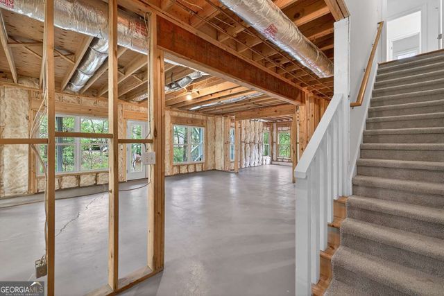 6130 Banbury Court, Suwanee, GA 30024