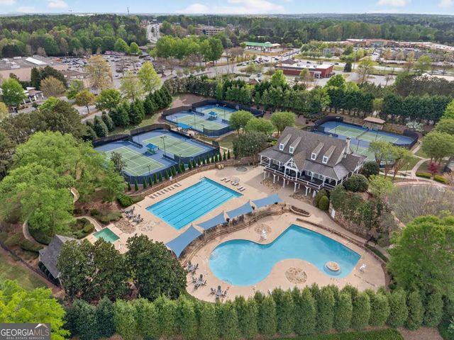 6130 Banbury Court, Suwanee, GA 30024