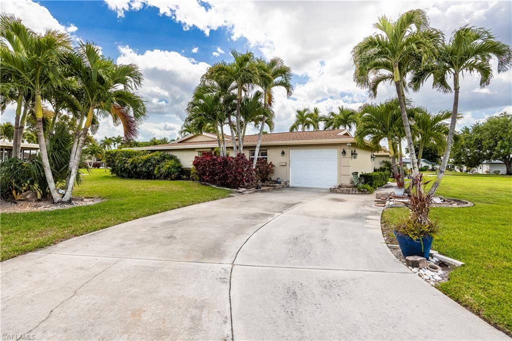 1460 Tredegar DR, FORT MYERS, FL 33919 — photo 5