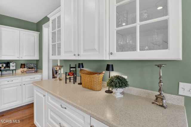 7665 Tournament Drive, Waterville, OH 43566