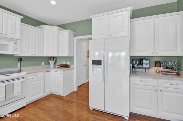 7665 Tournament Drive, Waterville, OH 43566