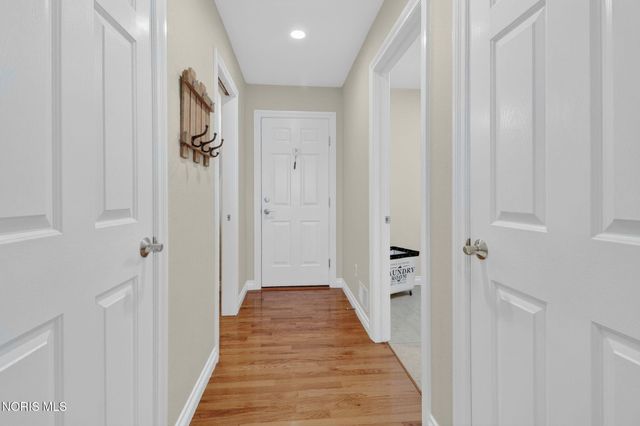 7665 Tournament Drive, Waterville, OH 43566