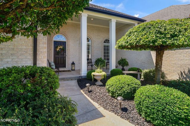 7665 Tournament Drive, Waterville, OH 43566