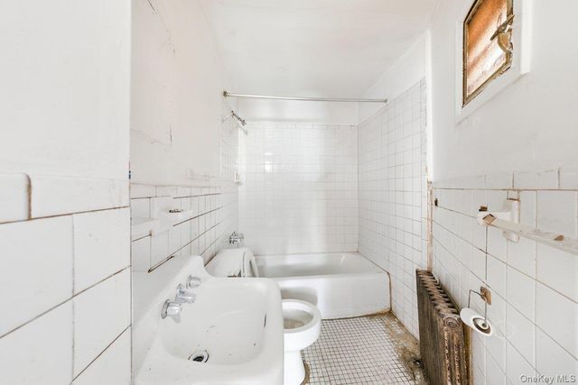 42 Paula Avenue, Yonkers, NY 10704