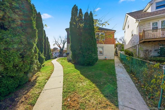 42 Paula Avenue, Yonkers, NY 10704