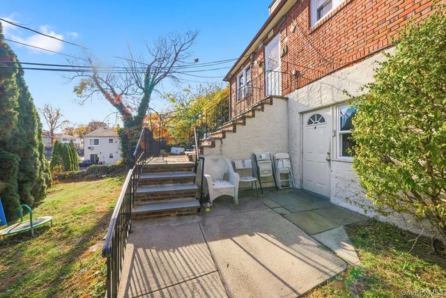 42 Paula Avenue, Yonkers, NY 10704