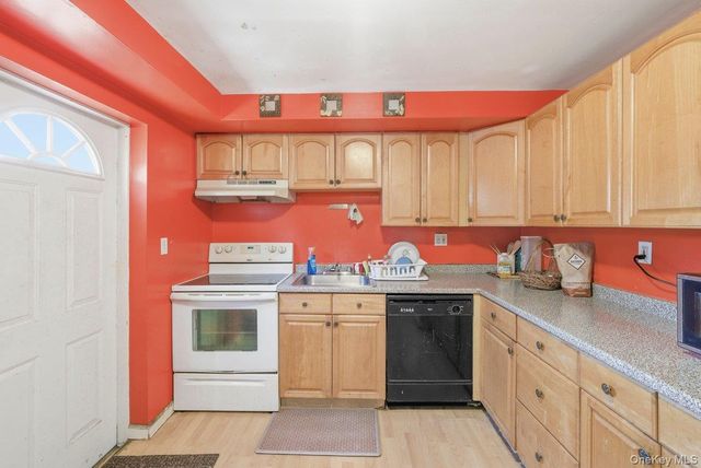 42 Paula Avenue, Yonkers, NY 10704