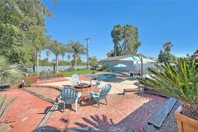 1429 Garretson, Corona, CA 92879