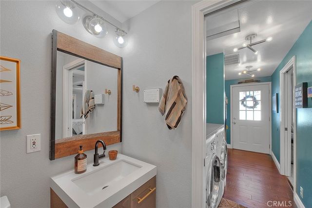 1429 Garretson, Corona, CA 92879