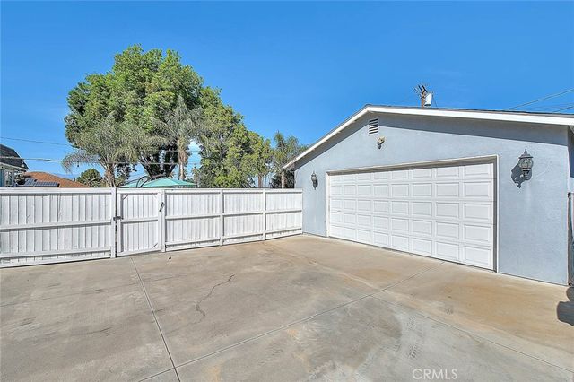 1429 Garretson, Corona, CA 92879