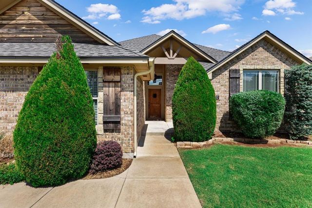 15932 Capri Lane, Edmond, OK 73013