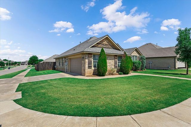 15932 Capri Lane, Edmond, OK 73013