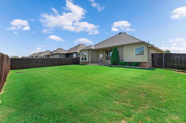 15932 Capri Lane, Edmond, OK 73013